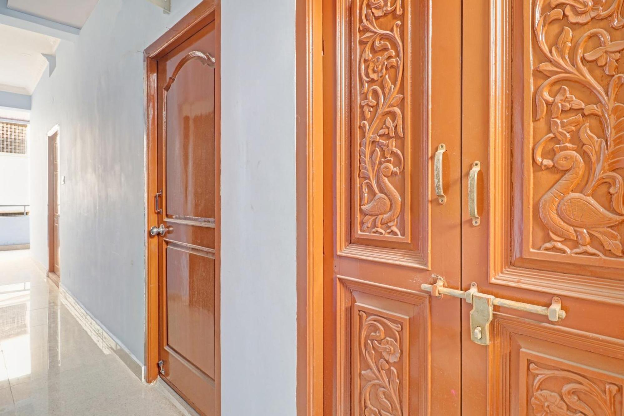 Super Hotel O Rbs Square Langer Houz Haidar Sahibguda Exterior photo